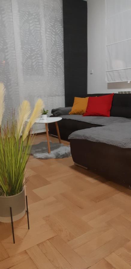 Apartment With Garage Lavici Zagreb Exterior foto