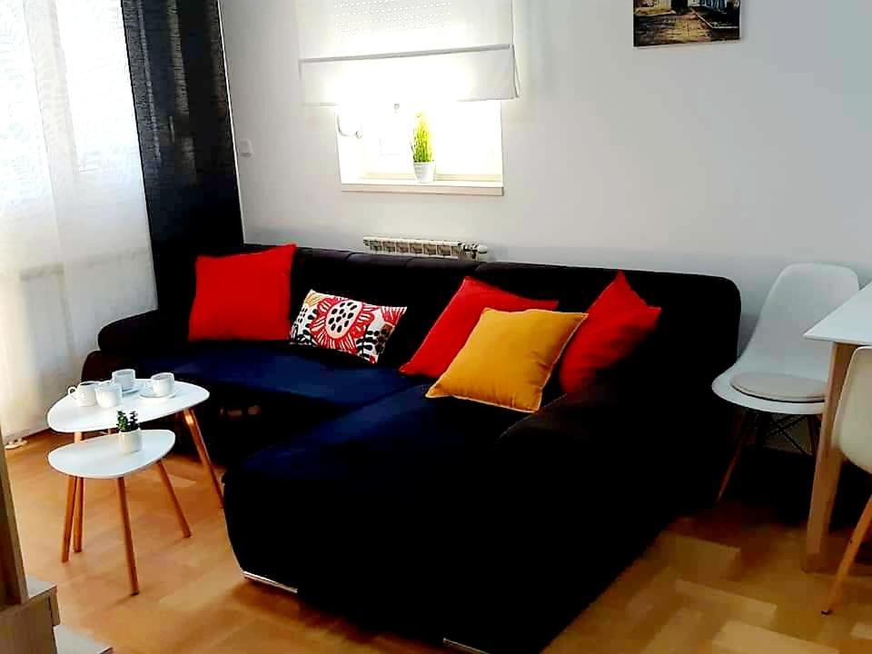 Apartment With Garage Lavici Zagreb Exterior foto