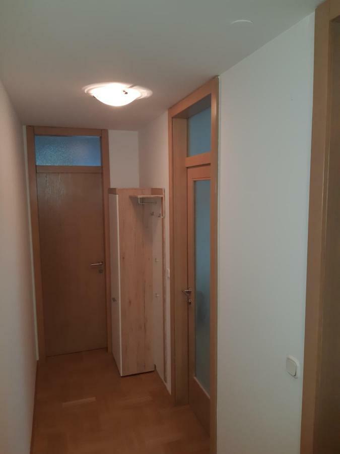 Apartment With Garage Lavici Zagreb Exterior foto
